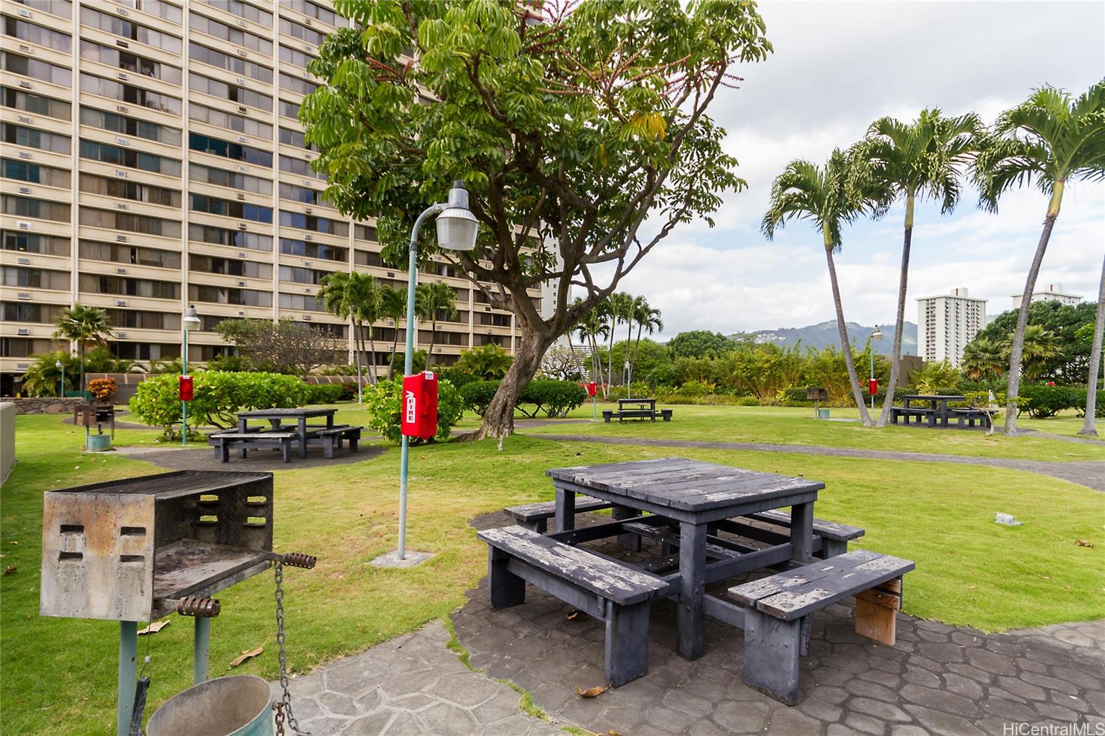 Kukui Plaza condo # E1313, Honolulu, Hawaii - photo 15 of 25