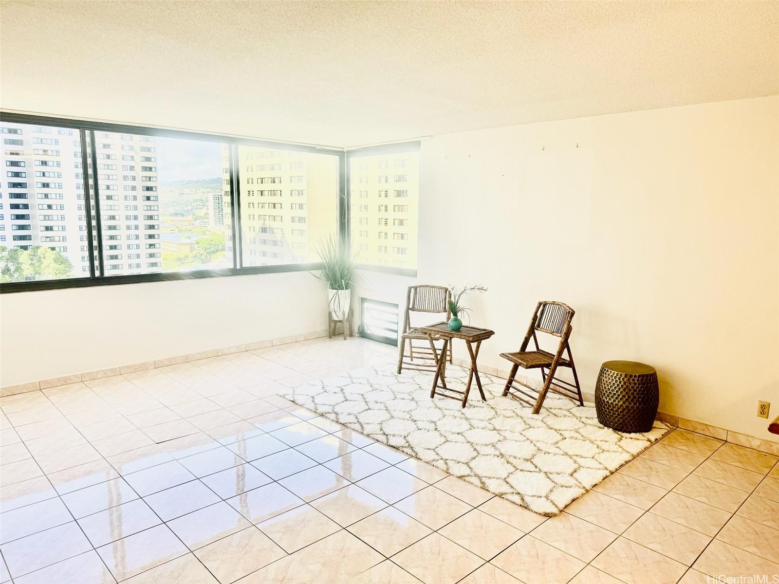 Kukui Plaza condo # E1414, Honolulu, Hawaii - photo 10 of 12