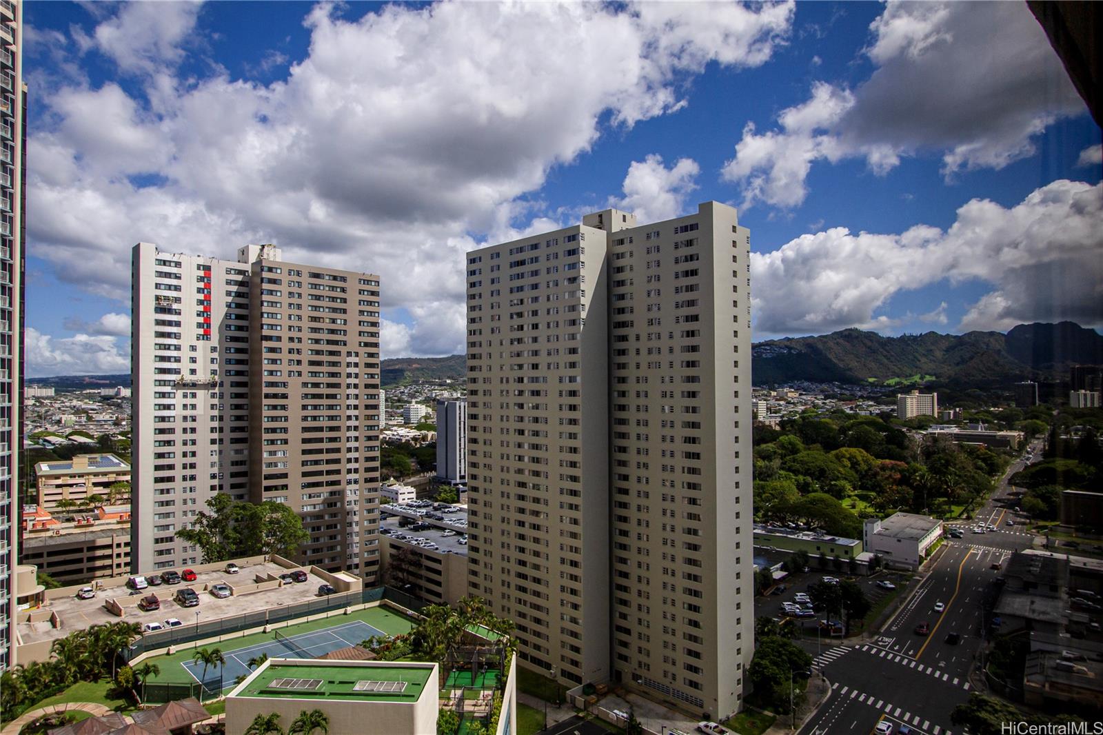 Kukui Plaza condo # E1908, Honolulu, Hawaii - photo 11 of 23