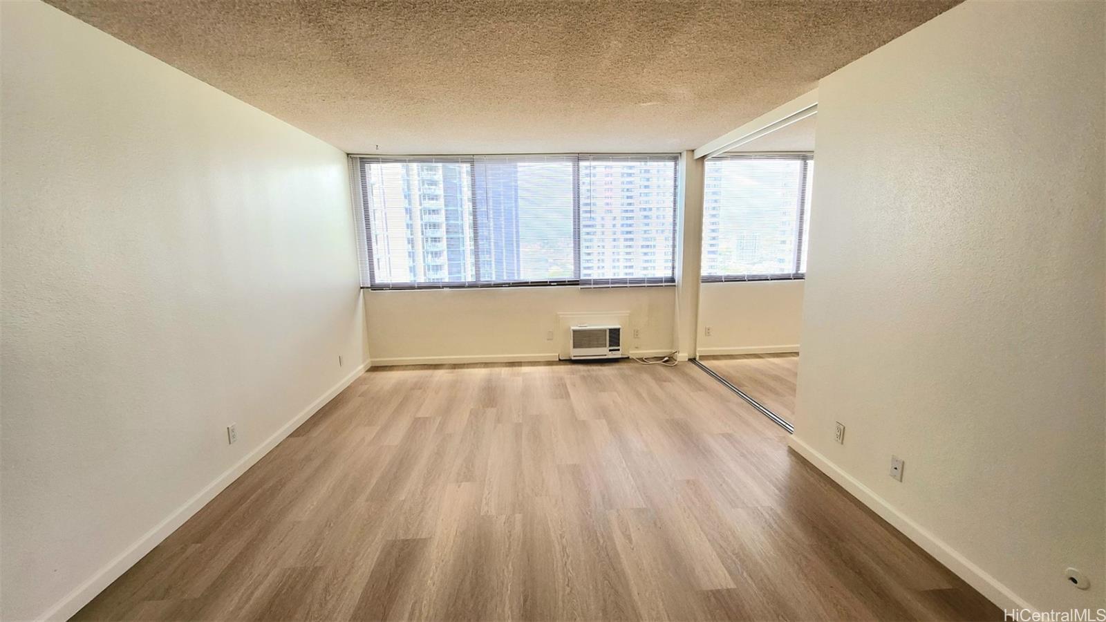 Kukui Plaza condo # E2012, Honolulu, Hawaii - photo 11 of 14