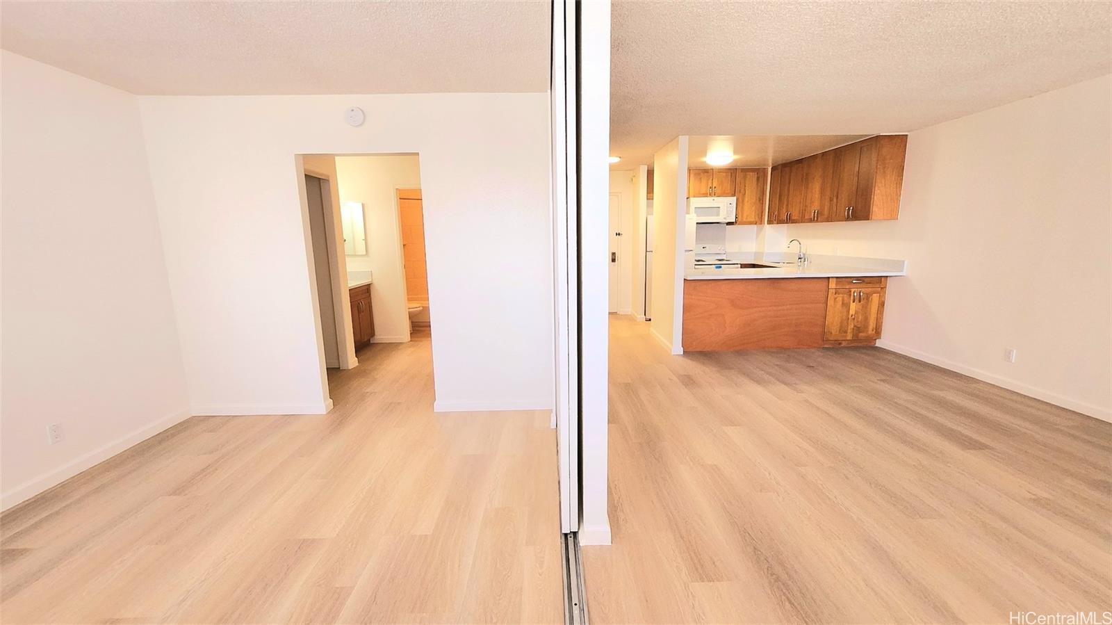 Kukui Plaza condo # E2012, Honolulu, Hawaii - photo 6 of 14