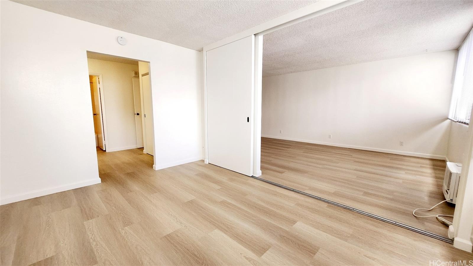 Kukui Plaza condo # E2012, Honolulu, Hawaii - photo 10 of 19