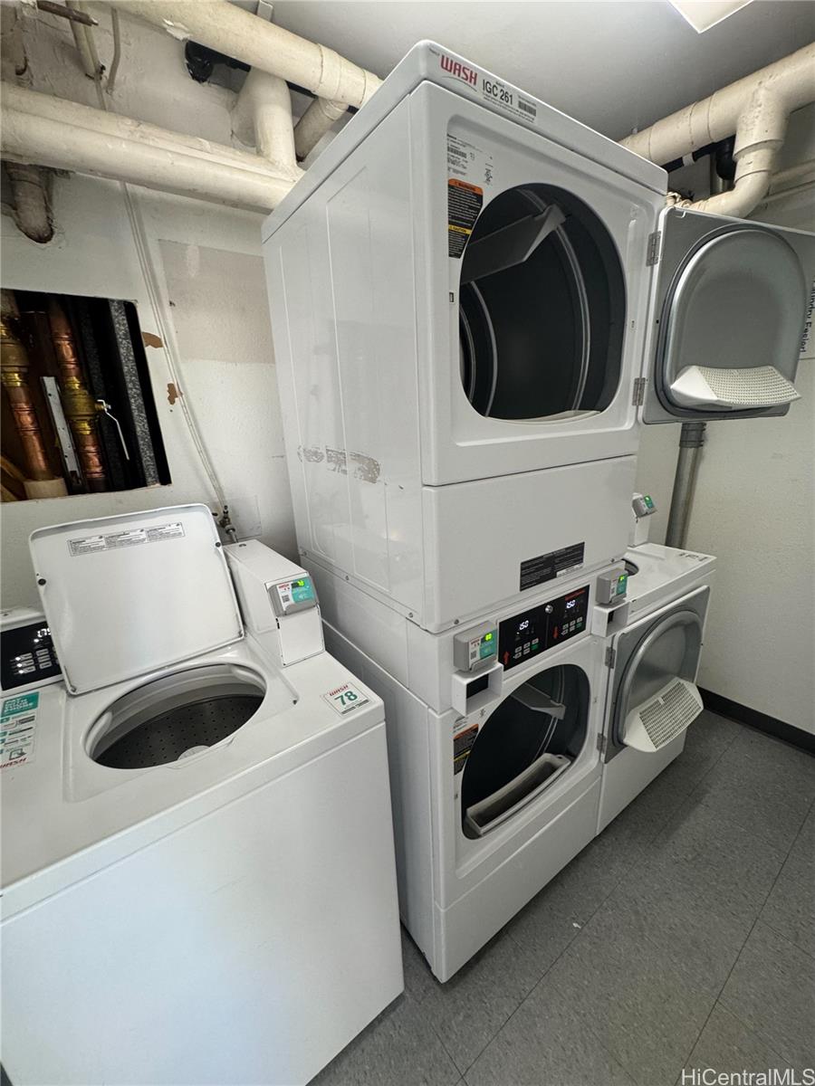 Kukui Plaza condo # E2211, Honolulu, Hawaii - photo 13 of 18