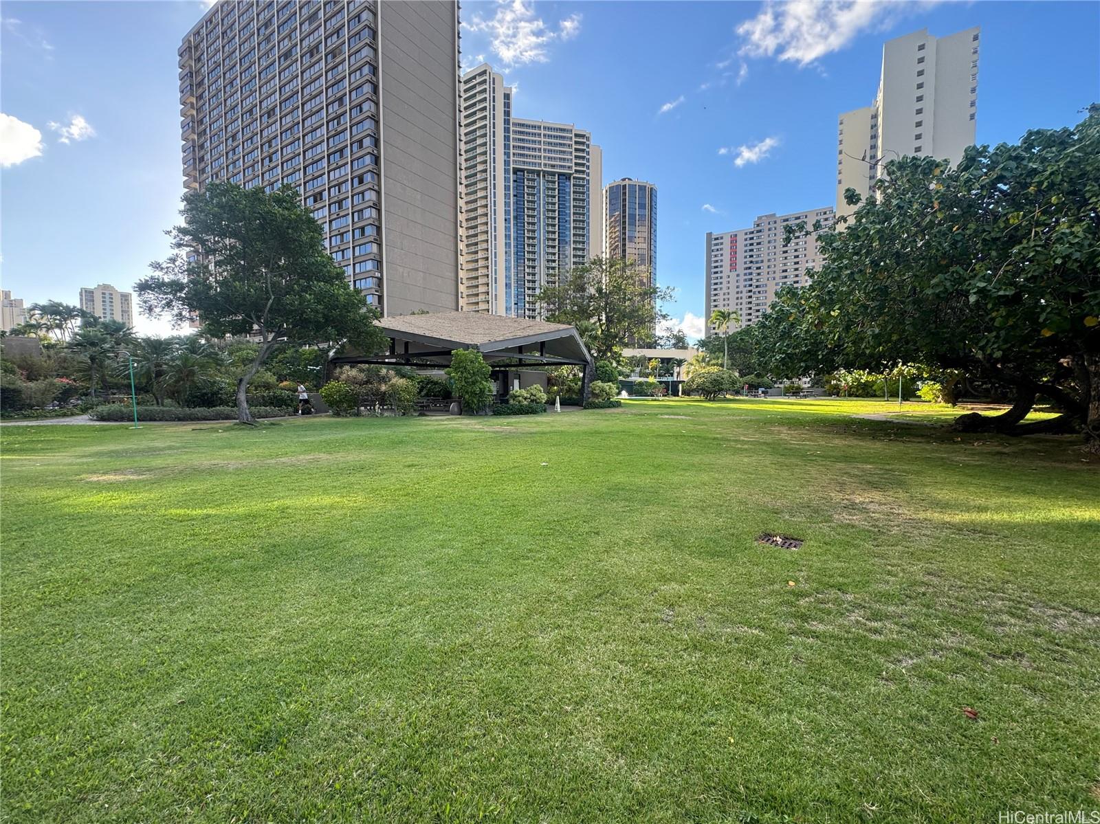 Kukui Plaza condo # E2211, Honolulu, Hawaii - photo 16 of 18