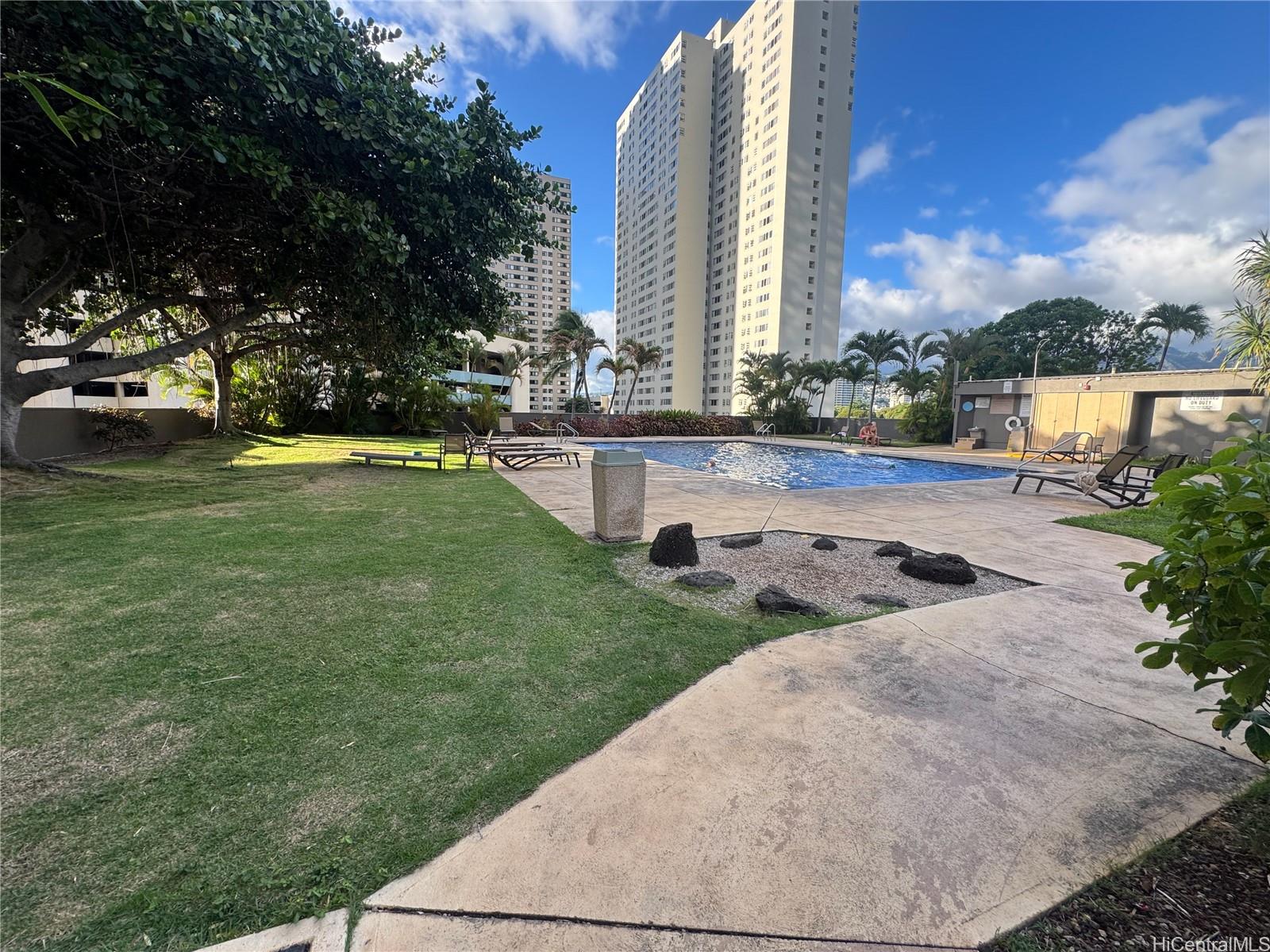 Kukui Plaza condo # E2211, Honolulu, Hawaii - photo 18 of 18