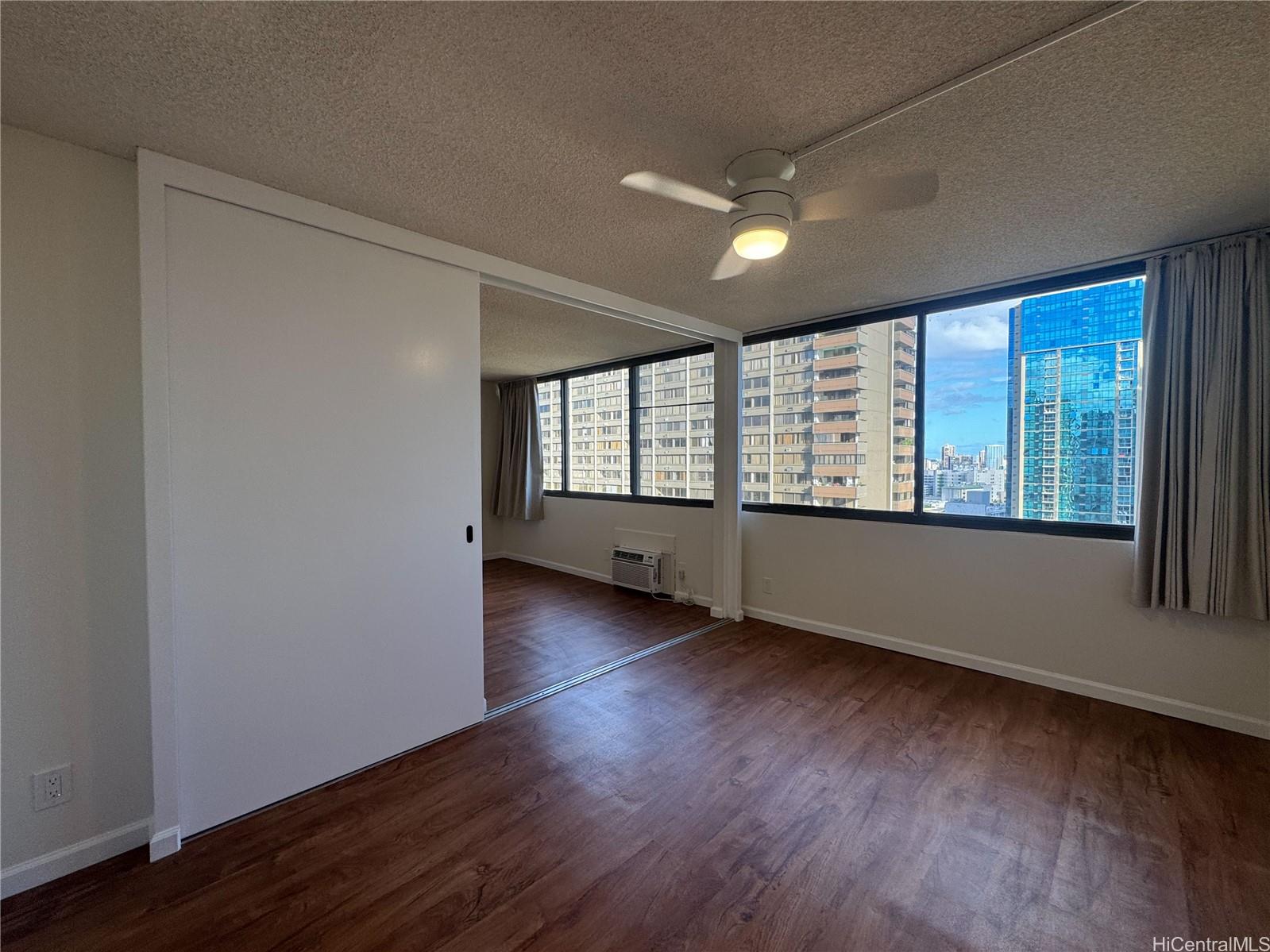 Kukui Plaza condo # E2211, Honolulu, Hawaii - photo 9 of 18