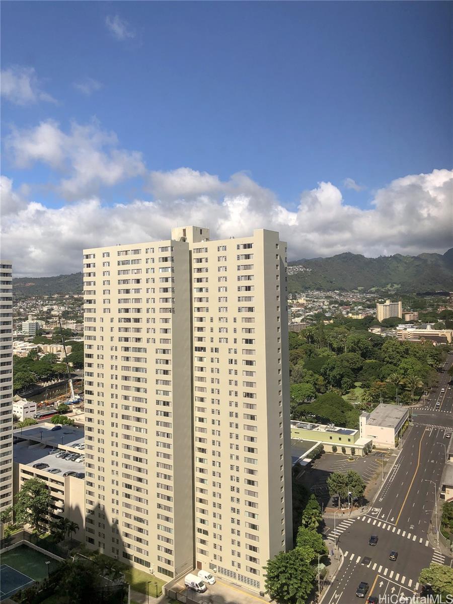 1255 Nuuanu Ave Honolulu - Rental - photo 6 of 22