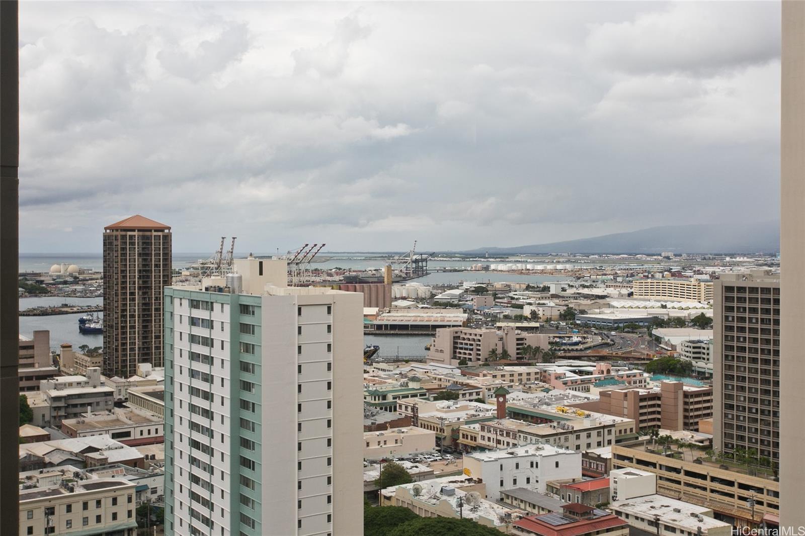 Kukui Plaza condo # E2506, Honolulu, Hawaii - photo 11 of 11