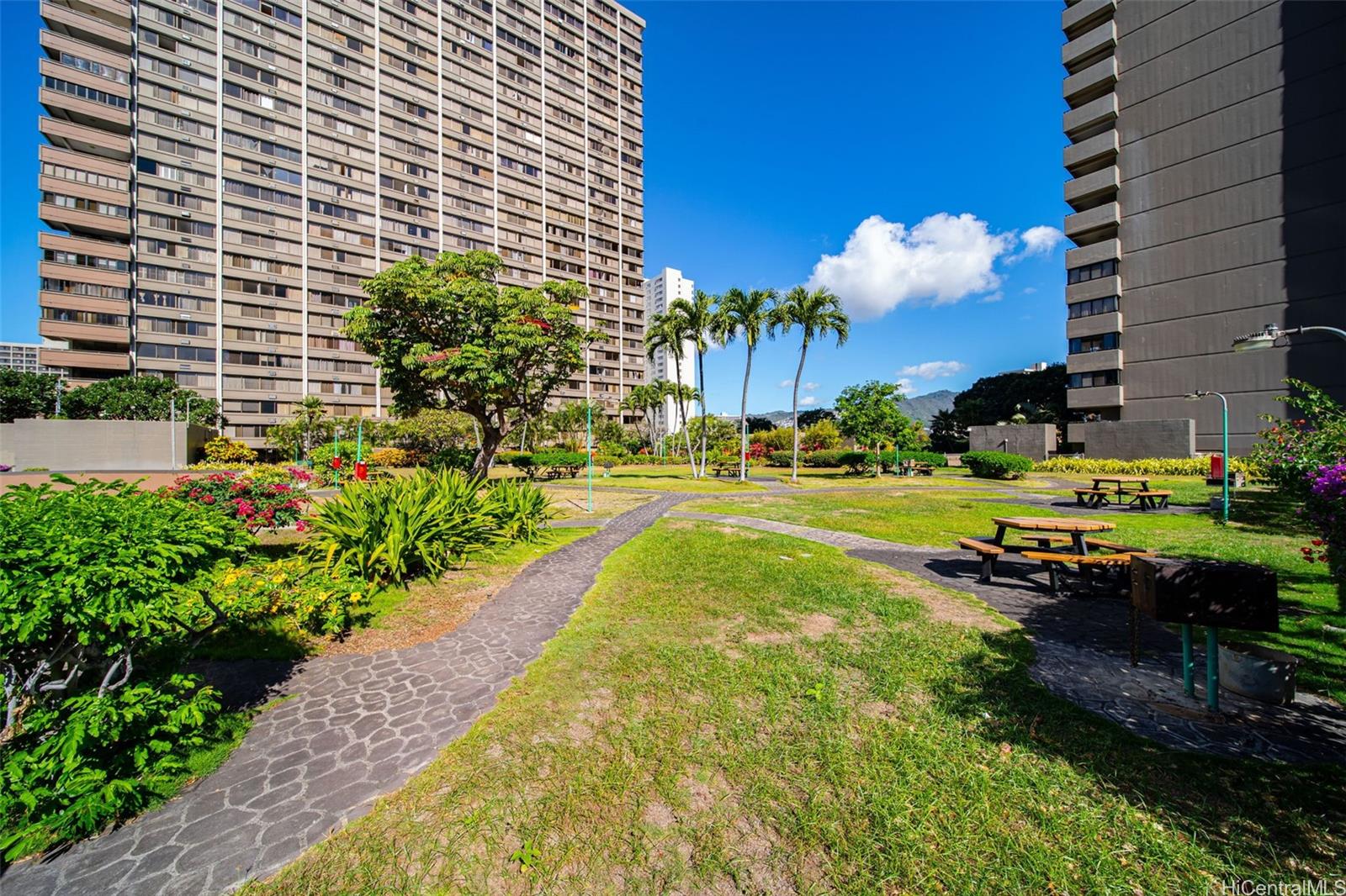 Kukui Plaza condo # E2712, Honolulu, Hawaii - photo 13 of 19