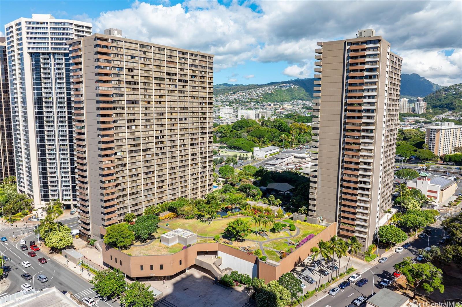 Kukui Plaza condo # E2712, Honolulu, Hawaii - photo 15 of 19