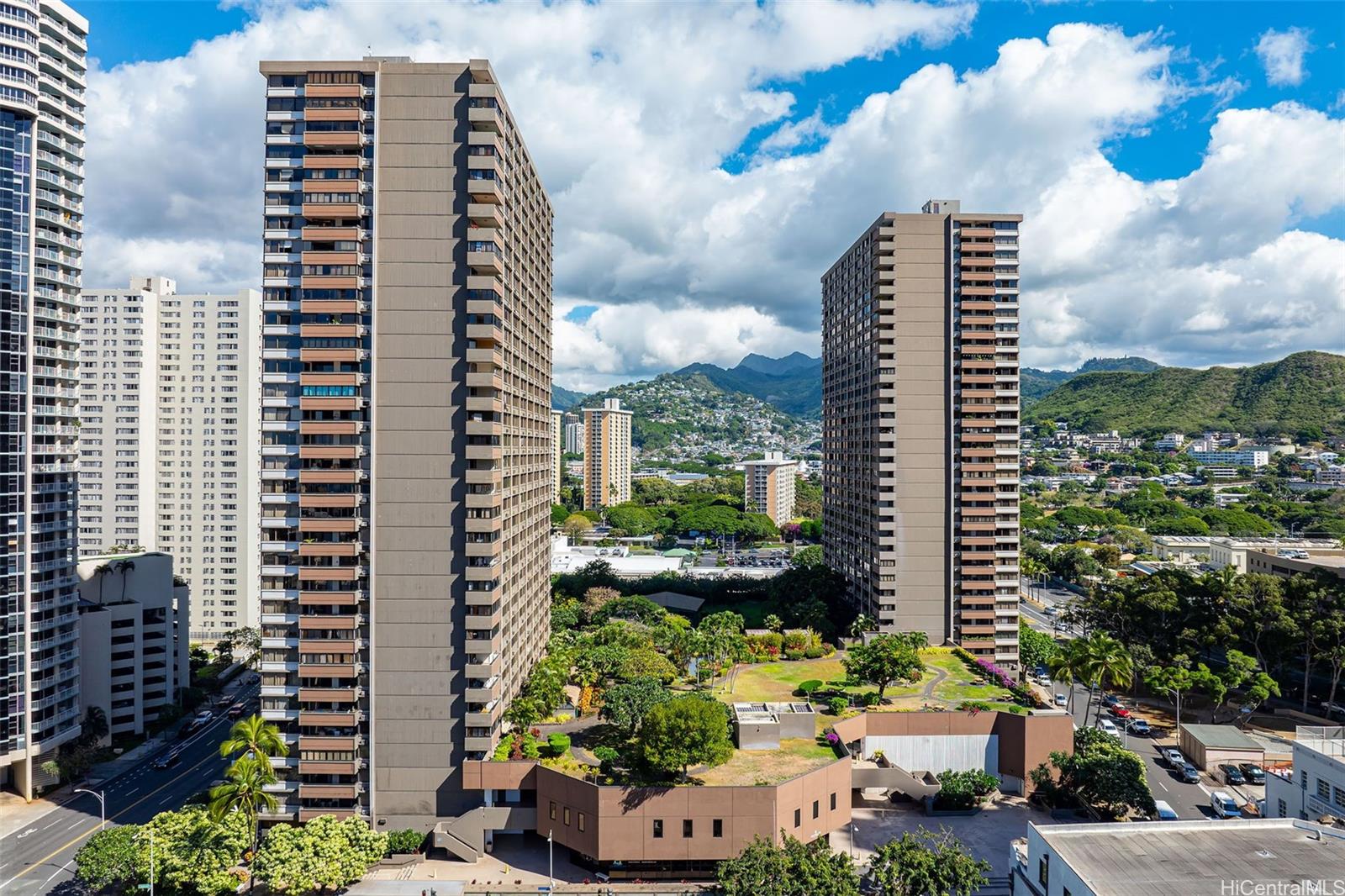 Kukui Plaza condo # E2712, Honolulu, Hawaii - photo 16 of 19