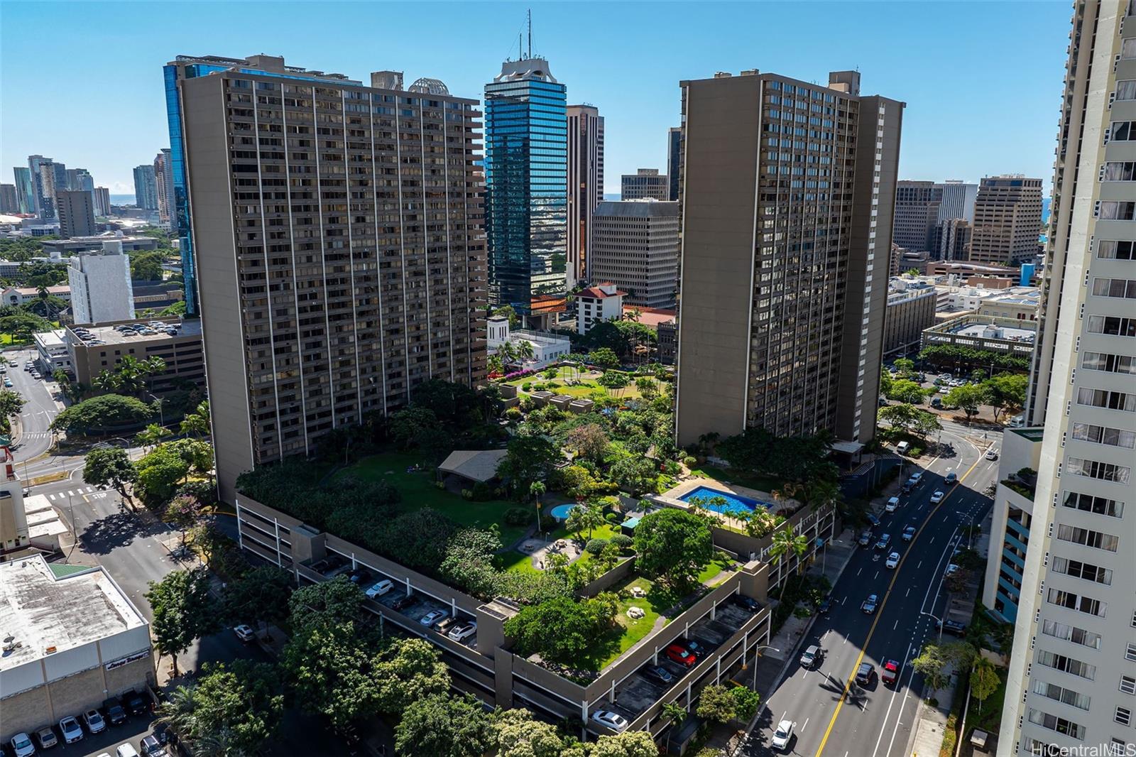 Kukui Plaza condo # E2712, Honolulu, Hawaii - photo 18 of 19