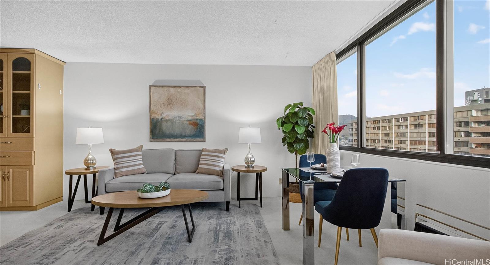 Kukui Plaza condo # E3003, Honolulu, Hawaii - photo 4 of 25