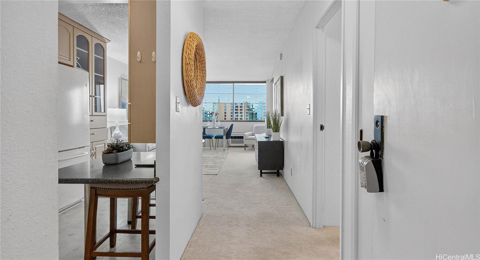 Kukui Plaza condo # E3003, Honolulu, Hawaii - photo 5 of 25