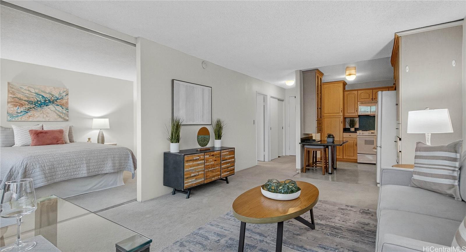 Kukui Plaza condo # E3003, Honolulu, Hawaii - photo 9 of 25