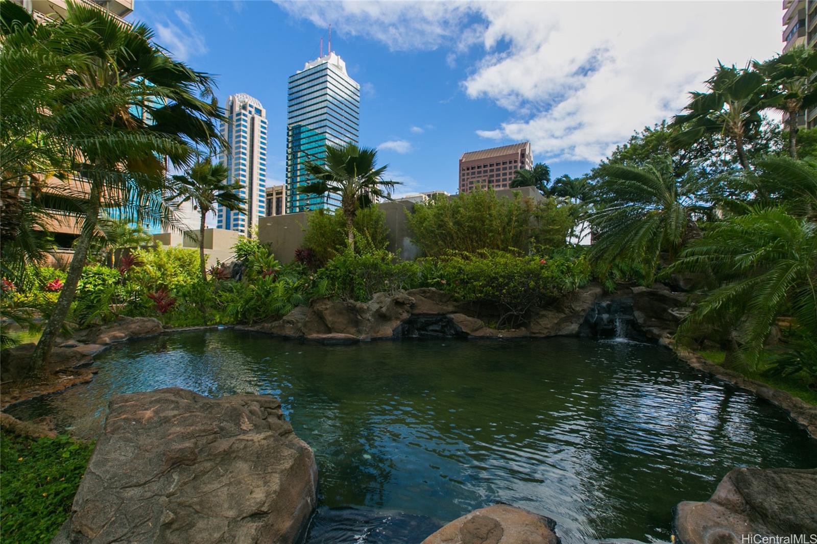 Kukui Plaza condo # E3014, Honolulu, Hawaii - photo 24 of 25