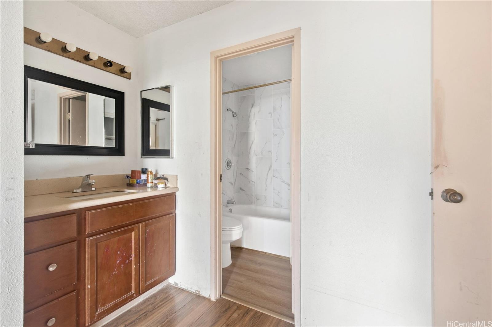 Kukui Plaza condo # E404, Honolulu, Hawaii - photo 12 of 25