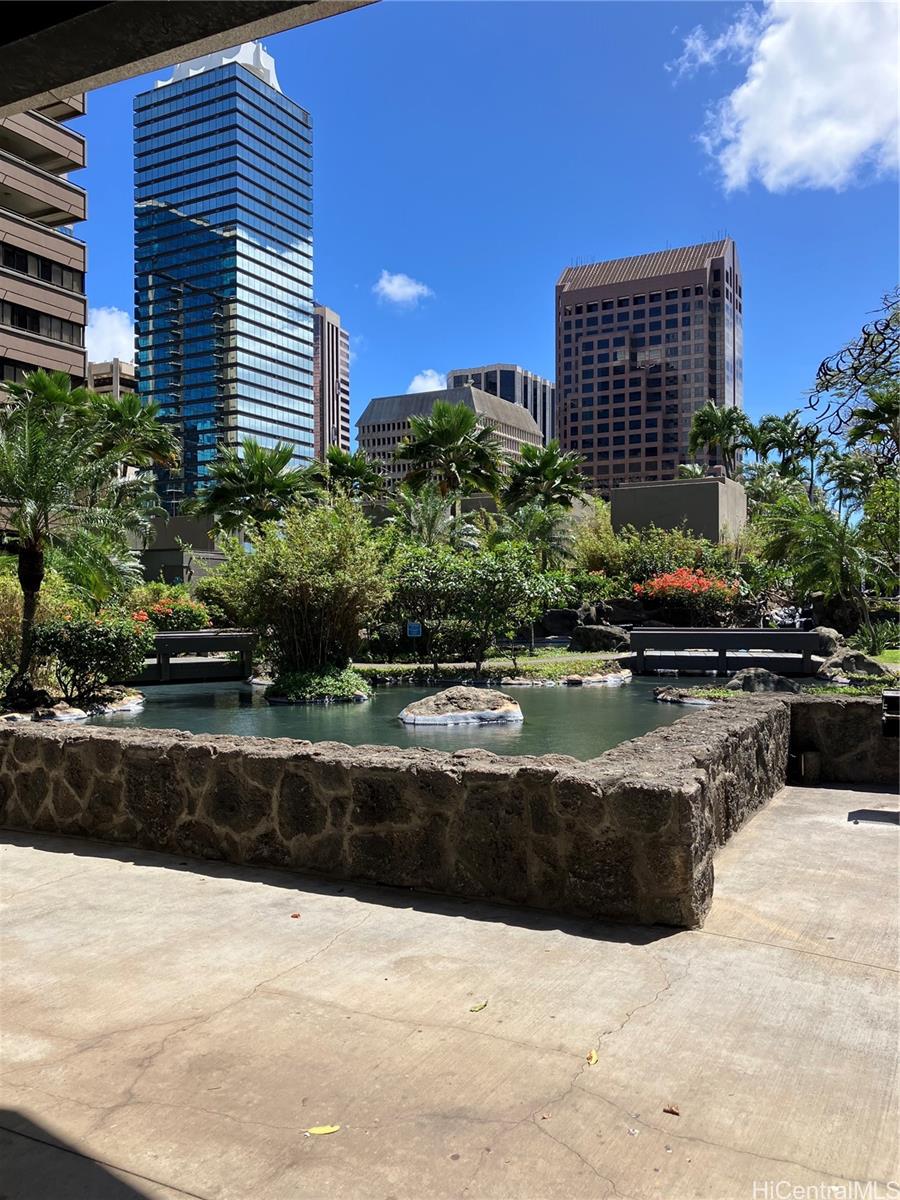 Kukui Plaza condo # E810, Honolulu, Hawaii - photo 11 of 14