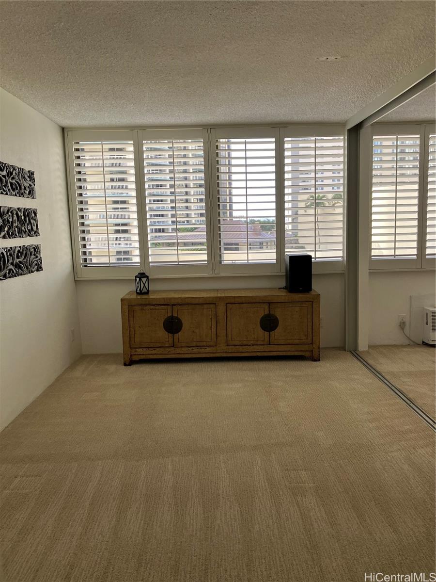 Kukui Plaza condo # E810, Honolulu, Hawaii - photo 6 of 14
