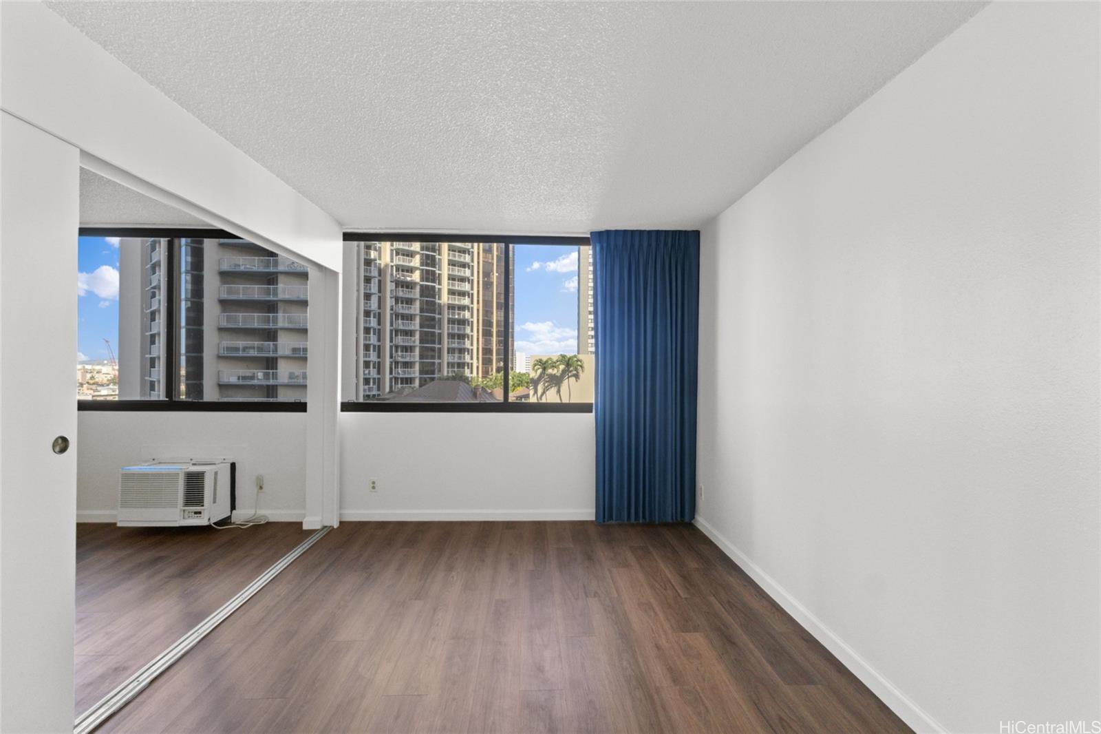 1255 Nuuanu Ave Honolulu - Rental - photo 13 of 22