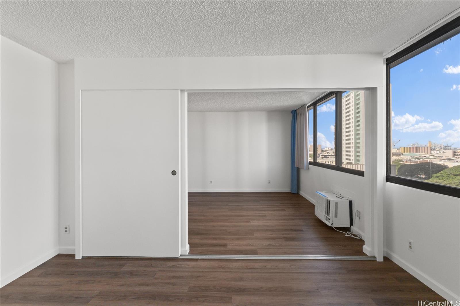 1255 Nuuanu Ave Honolulu - Rental - photo 14 of 22