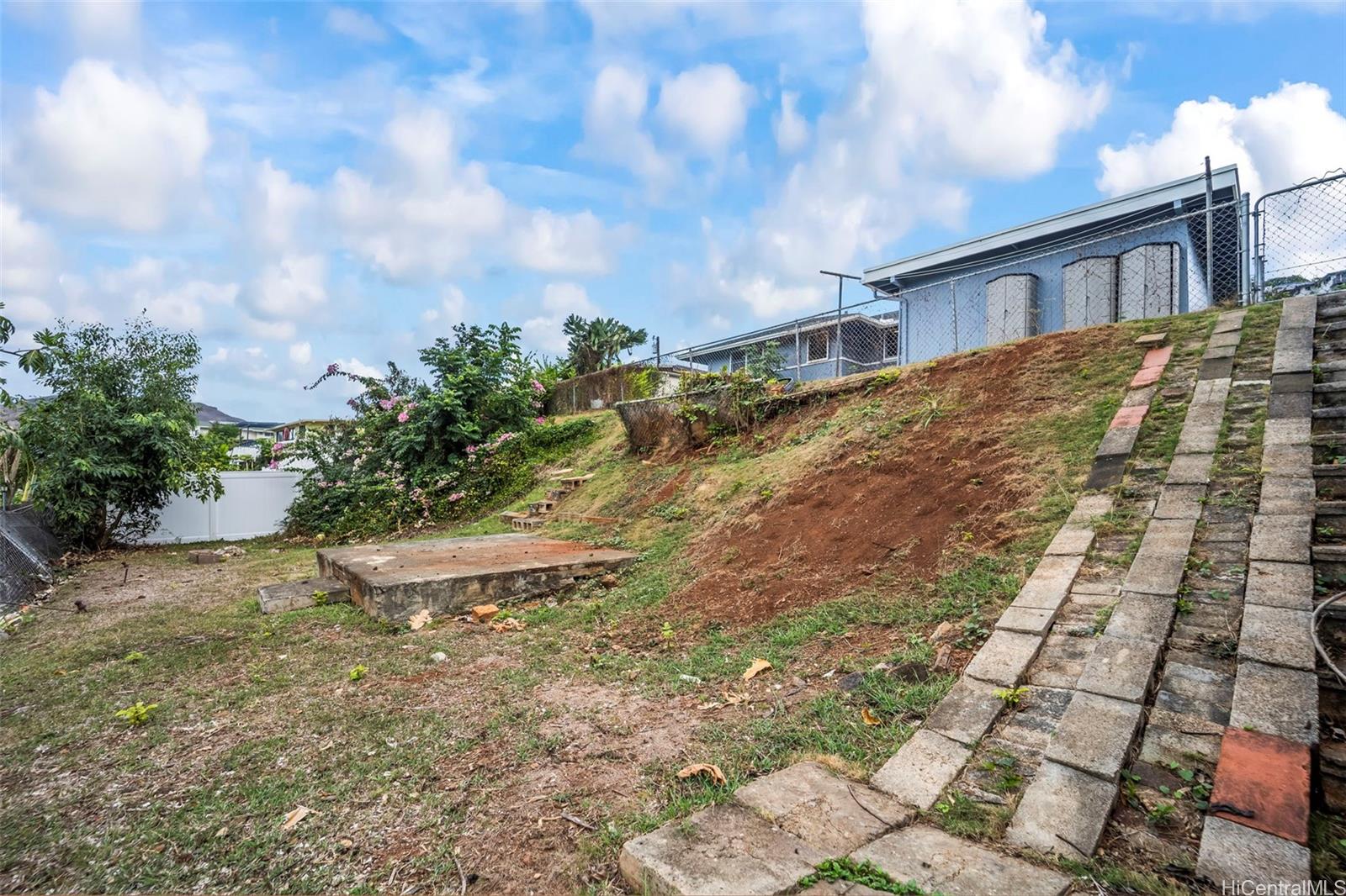 1256  Manulani Street Keolu Hills, Kailua home - photo 19 of 24