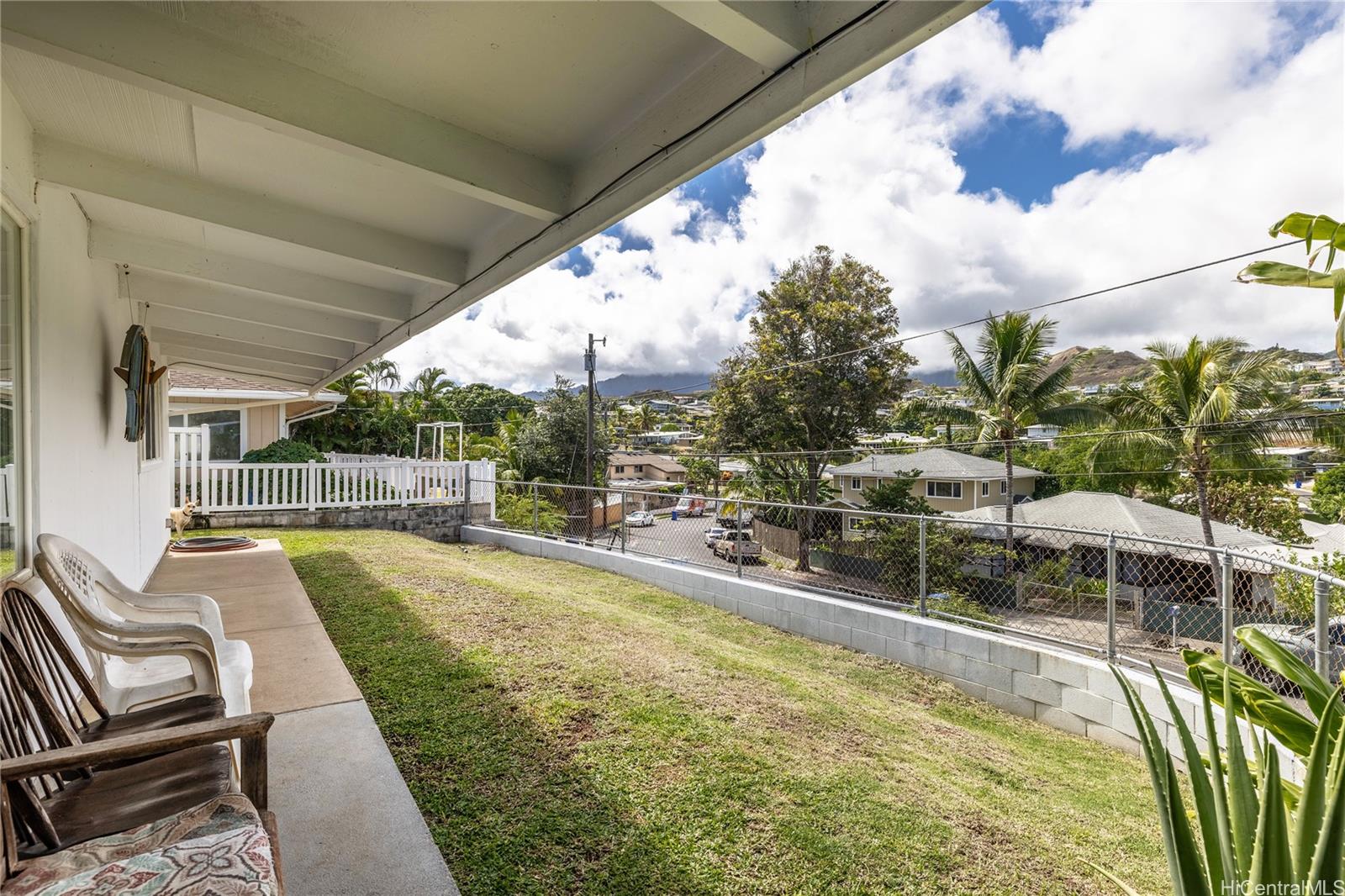 1260  Loho Street Keolu Hills, Kailua home - photo 11 of 17