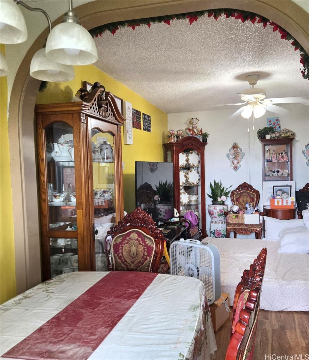 1260 Richard Ln condo # 401, Honolulu, Hawaii - photo 4 of 8