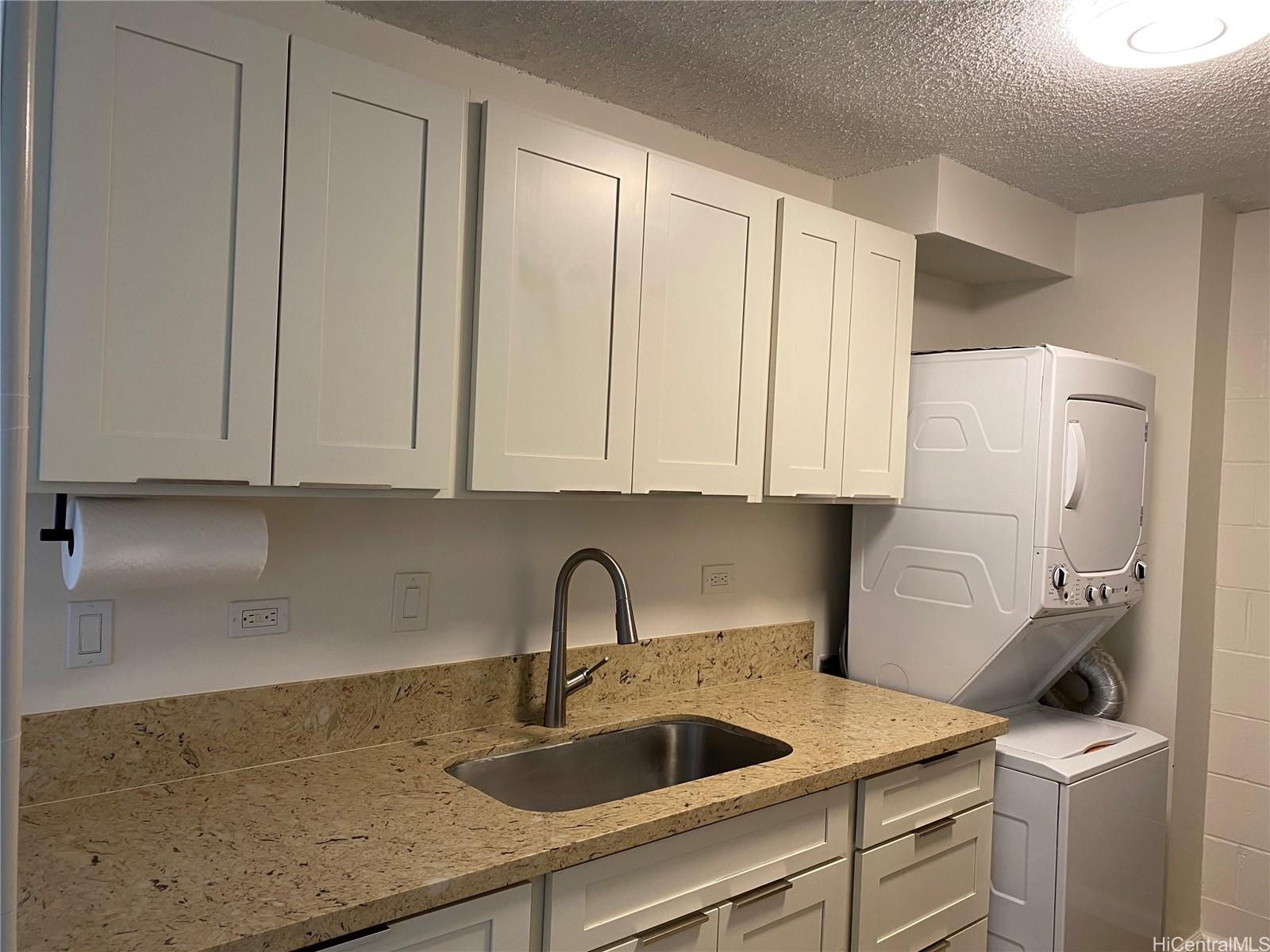 1260 Richard Ln condo # 406, Honolulu, Hawaii - photo 2 of 12