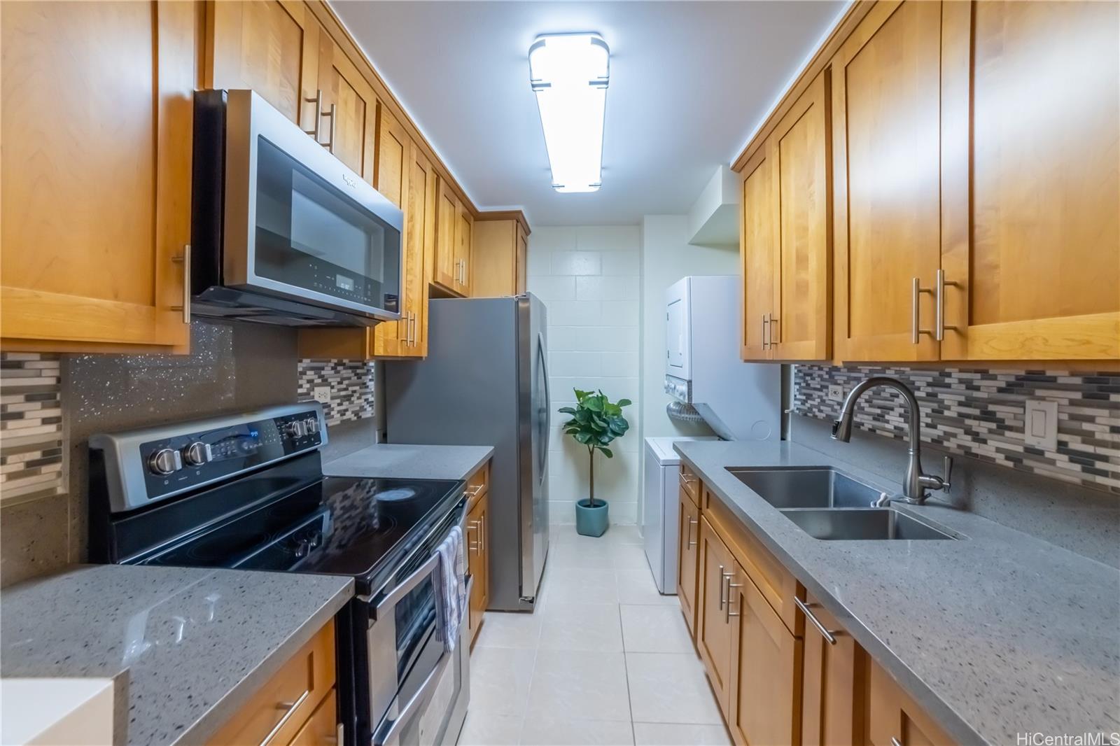 1260 Richard Ln condos for sale in Kalihilower, Oahu