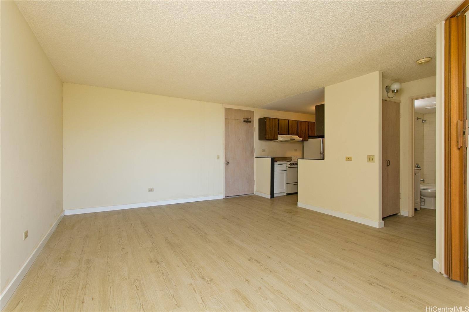 1260 Richard Ln condo # B213, Honolulu, Hawaii - photo 2 of 14