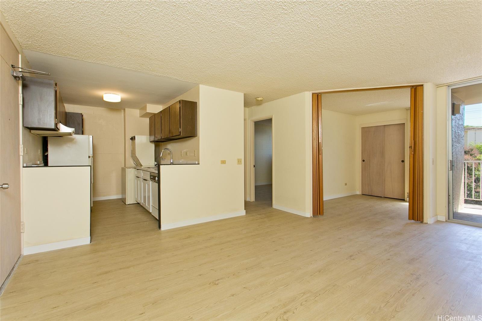 1260 Richard Ln condo # B213, Honolulu, Hawaii - photo 3 of 14