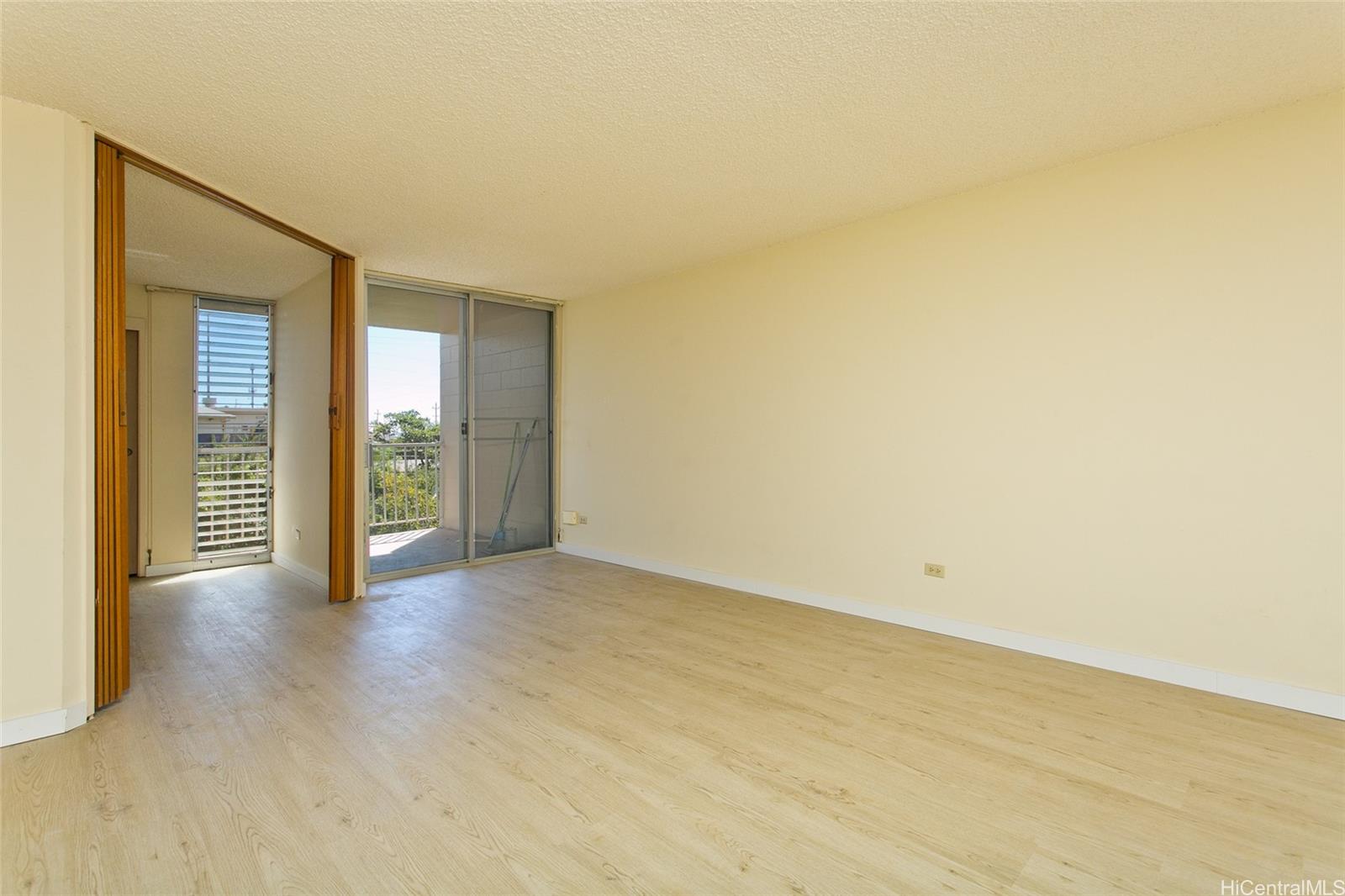 1260 Richard Ln condo # B213, Honolulu, Hawaii - photo 4 of 14