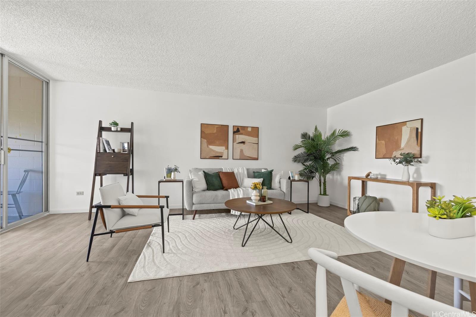 1260 Richard Ln condo # B-404, Honolulu, Hawaii - photo 2 of 25