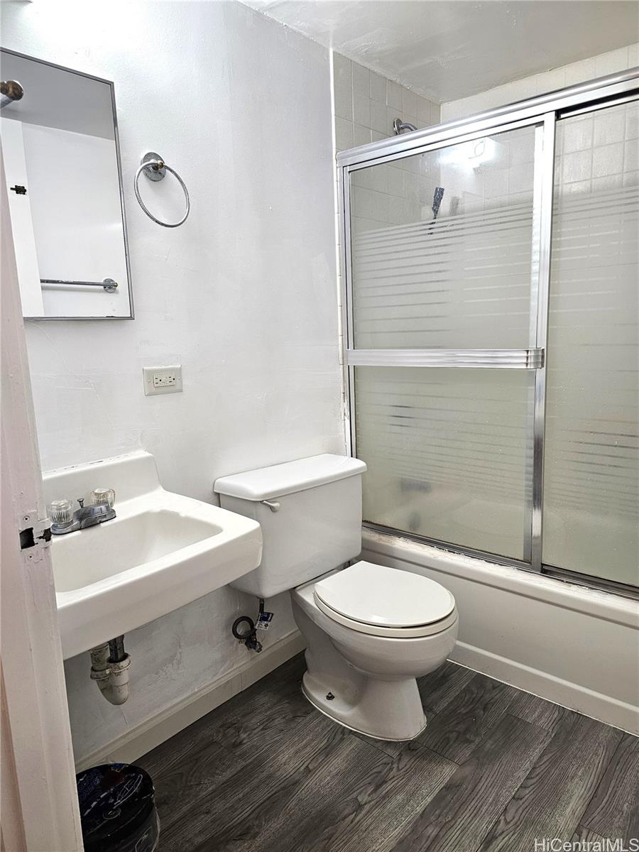 1260 Richard Ln condo # B-404, Honolulu, Hawaii - photo 12 of 15