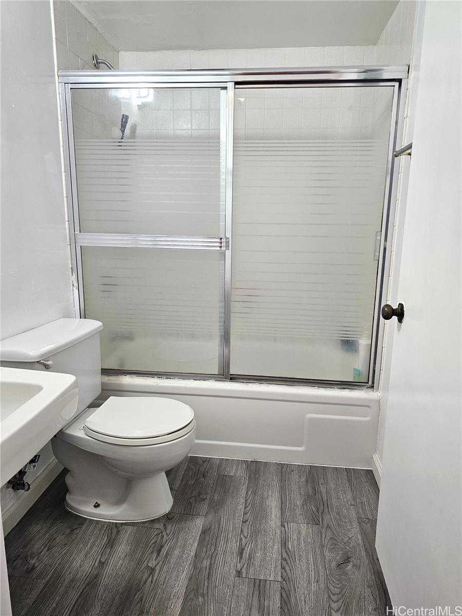 1260 Richard Ln condo # B-404, Honolulu, Hawaii - photo 13 of 15