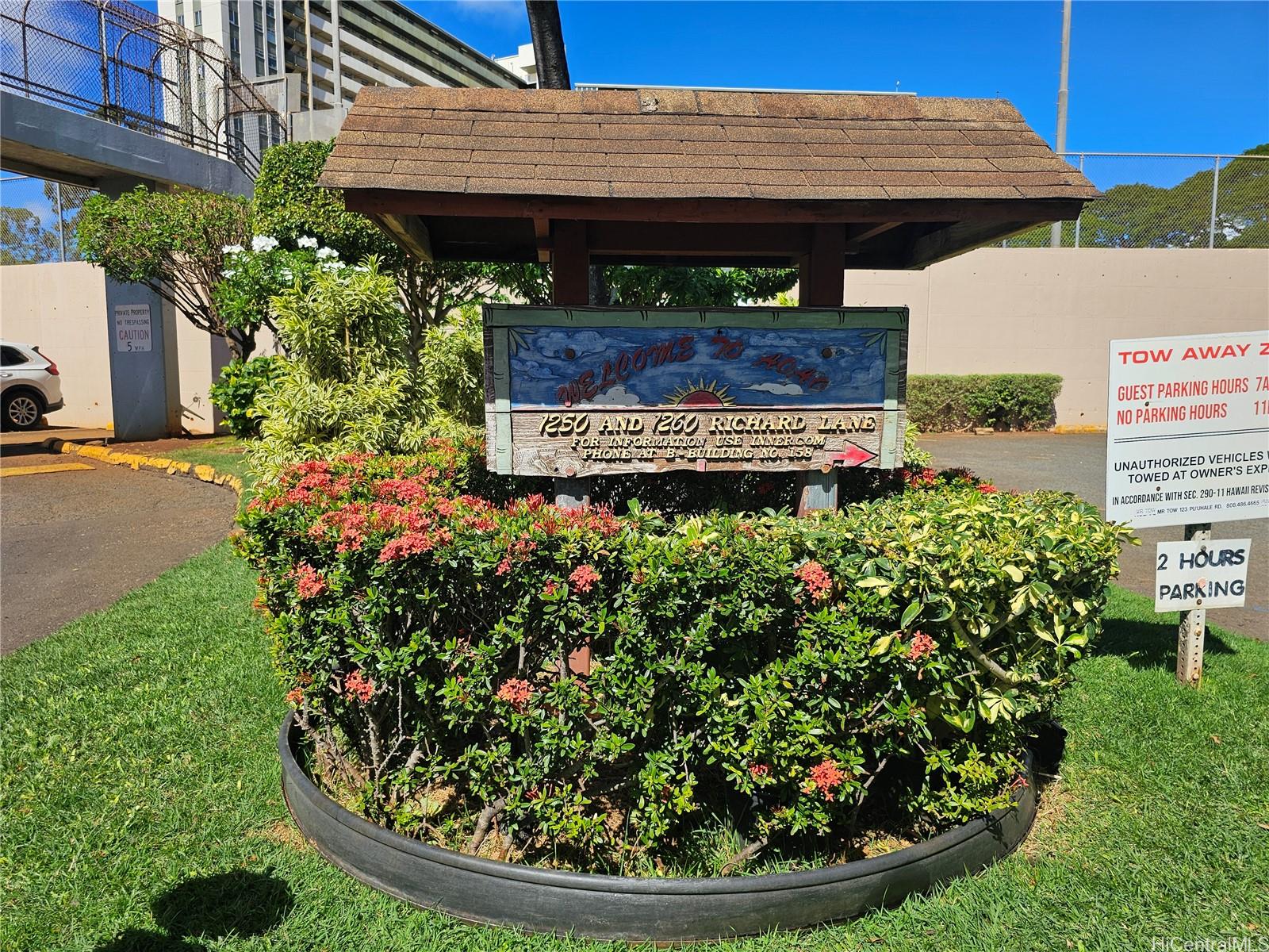 1260 Richard Ln condo # B-404, Honolulu, Hawaii - photo 14 of 15