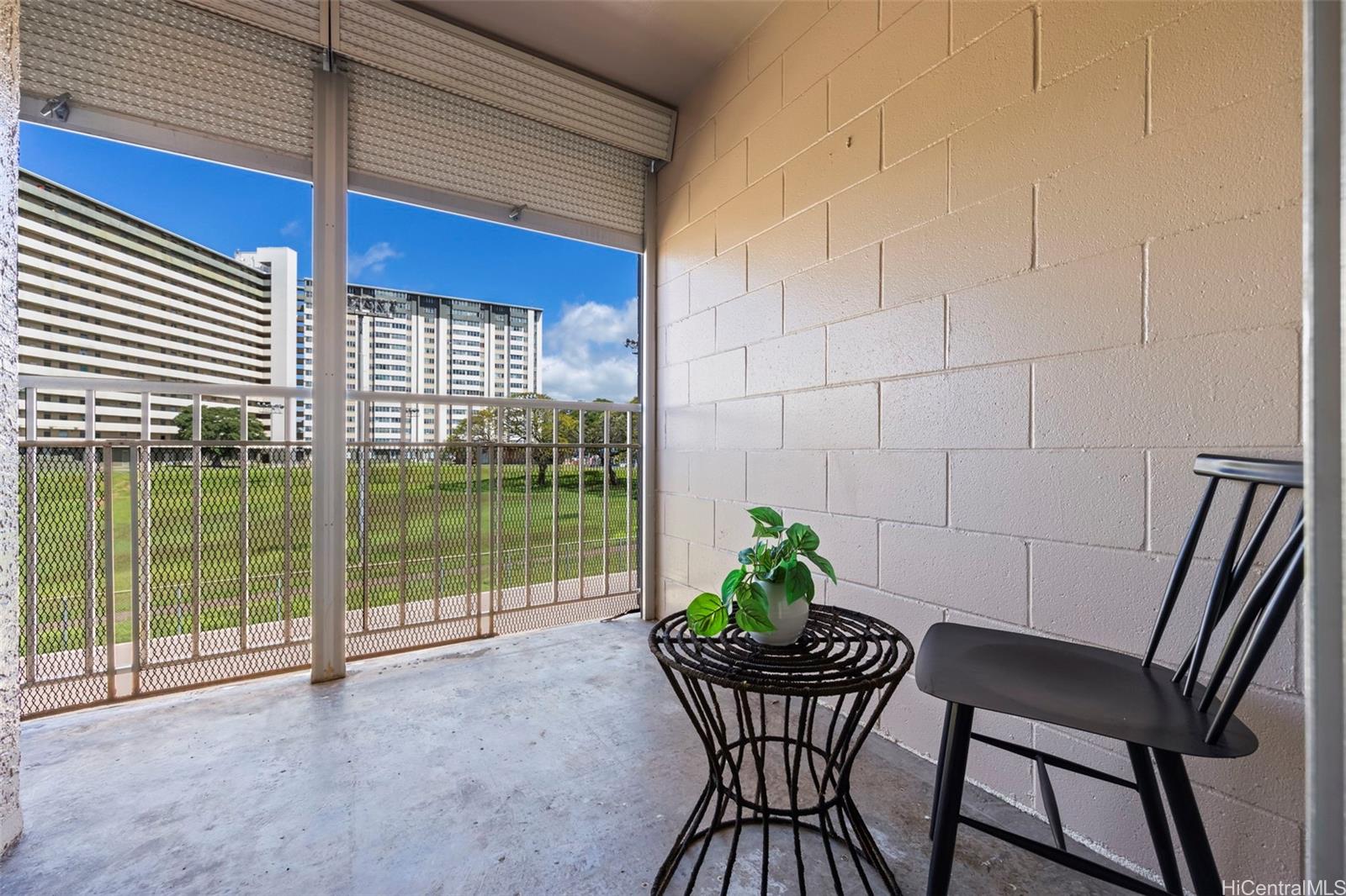 1260 Richard Ln condo # B-404, Honolulu, Hawaii - photo 16 of 25