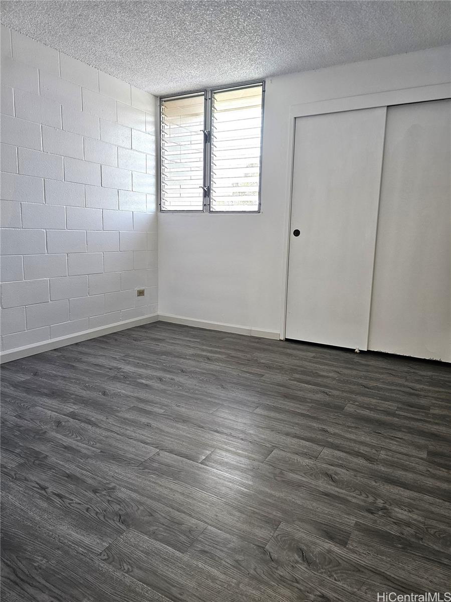 1260 Richard Ln condo # B-404, Honolulu, Hawaii - photo 9 of 13