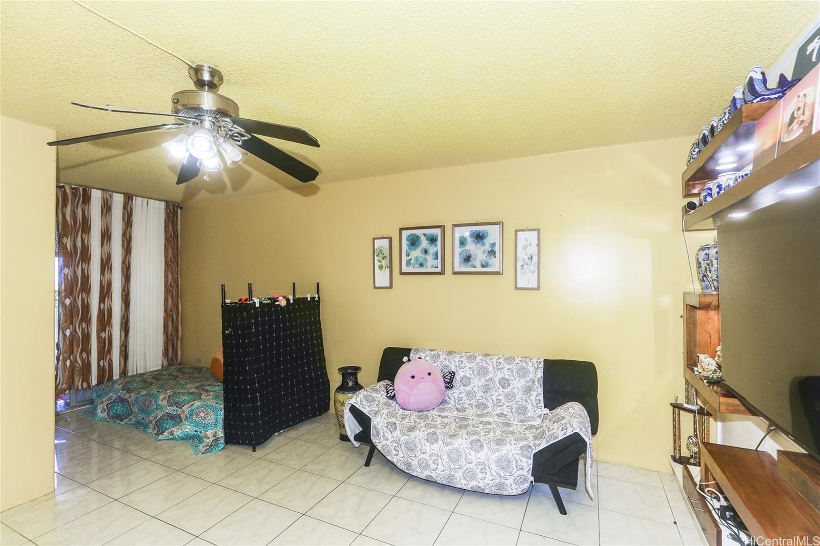 1260 Richard Ln condo # B601, Honolulu, Hawaii - photo 6 of 17