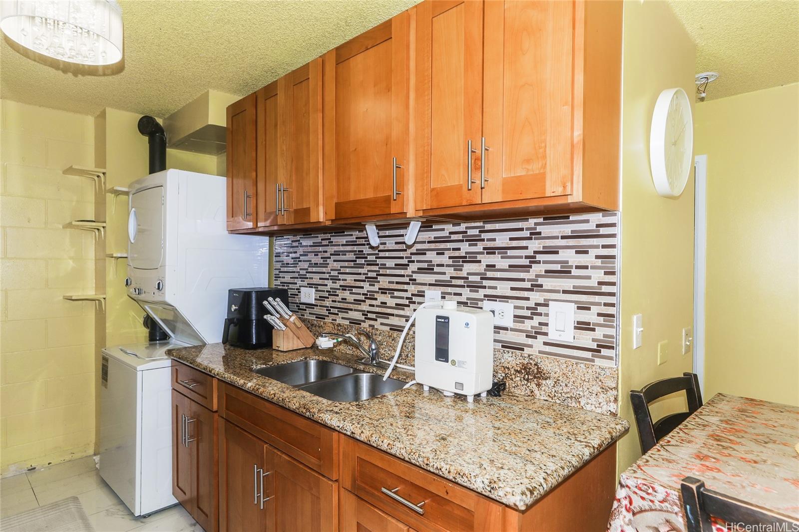 1260 Richard Ln condo # B601, Honolulu, Hawaii - photo 8 of 17