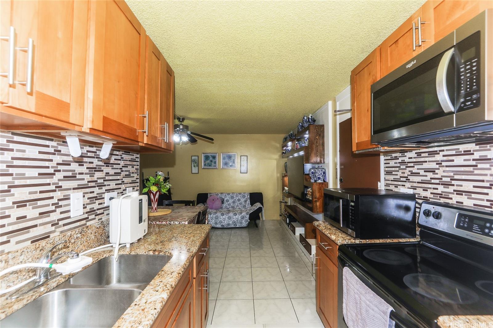 1260 Richard Ln condo # B601, Honolulu, Hawaii - photo 10 of 17