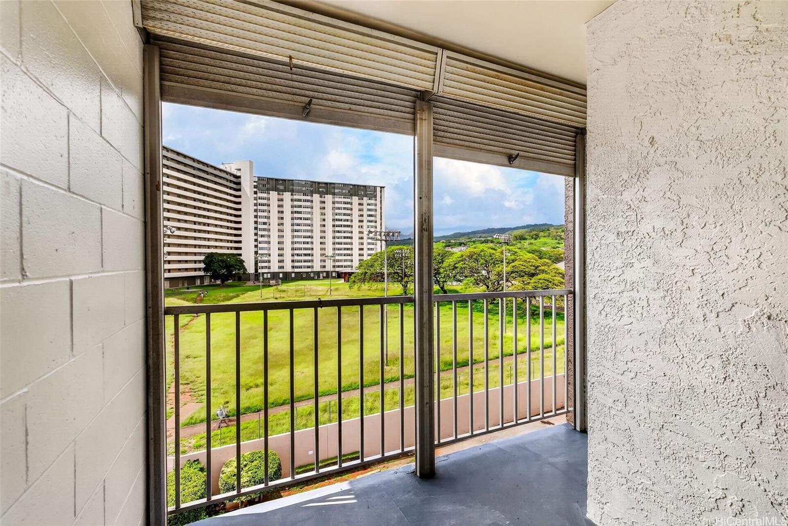 1260 Richard Ln condo # B-602, Honolulu, Hawaii - photo 13 of 23