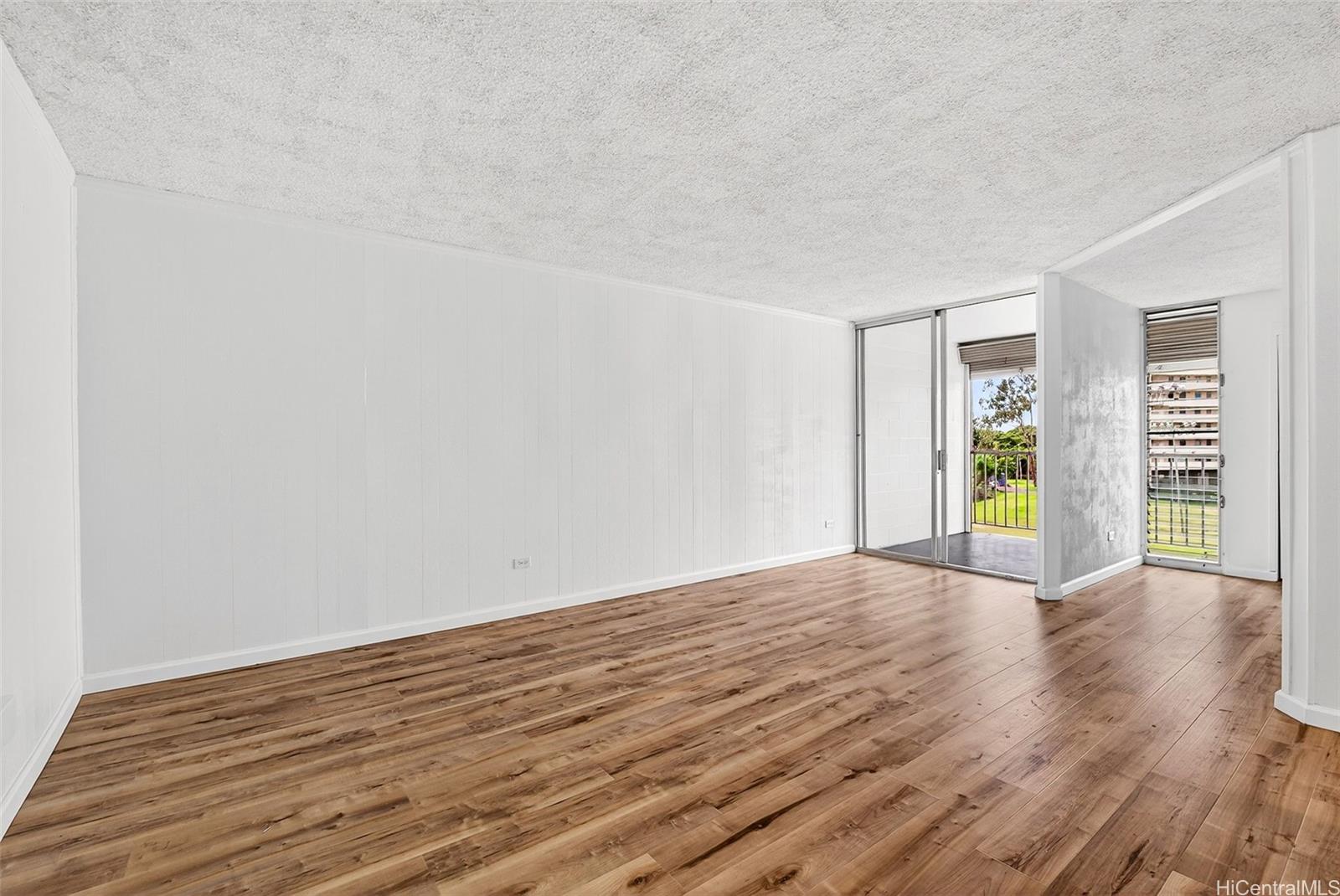 1260 Richard Ln condo # B-602, Honolulu, Hawaii - photo 3 of 23