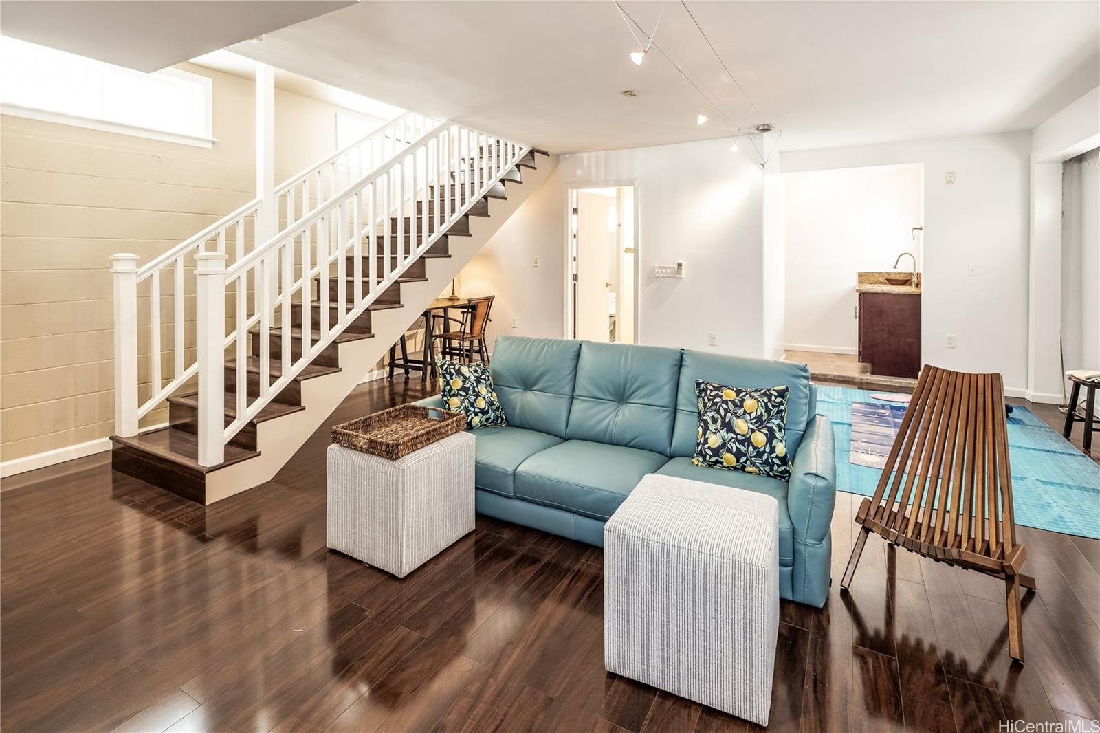 1262  Pihana Street Kalama Valley, Hawaii Kai home - photo 15 of 21