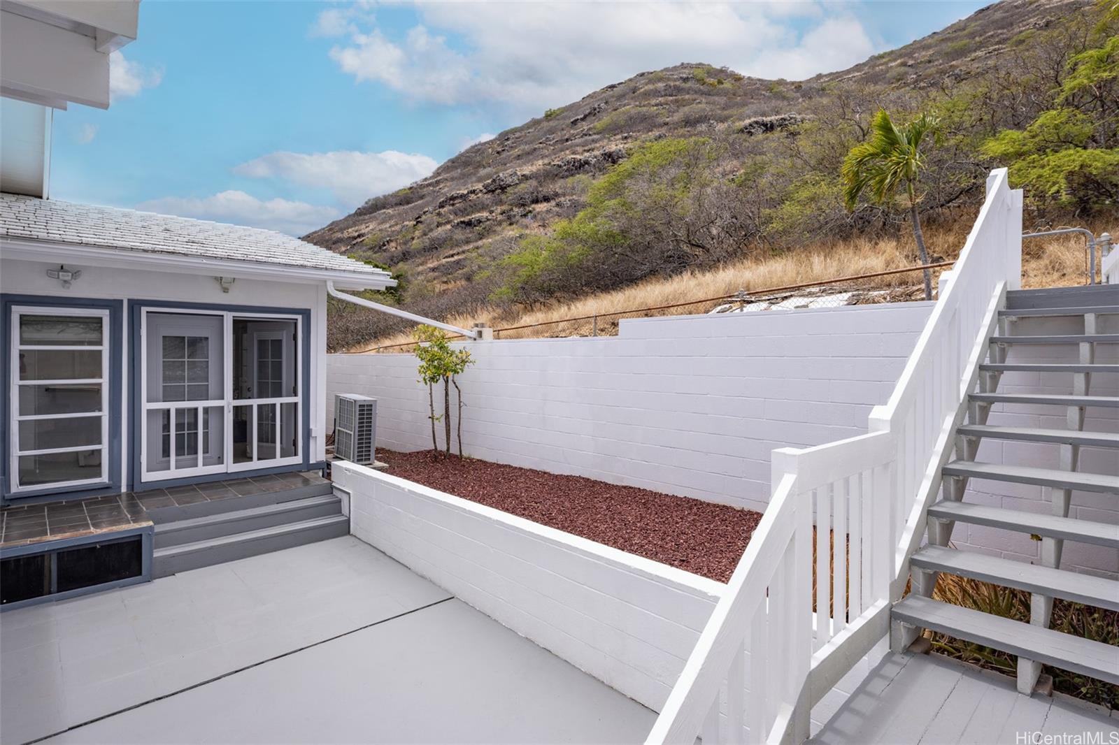 1262  Pihana Street Kalama Valley, Hawaii Kai home - photo 21 of 21
