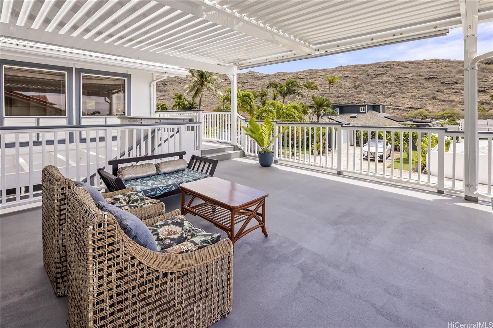 1262  Pihana Street Kalama Valley, Hawaii Kai home - photo 5 of 21