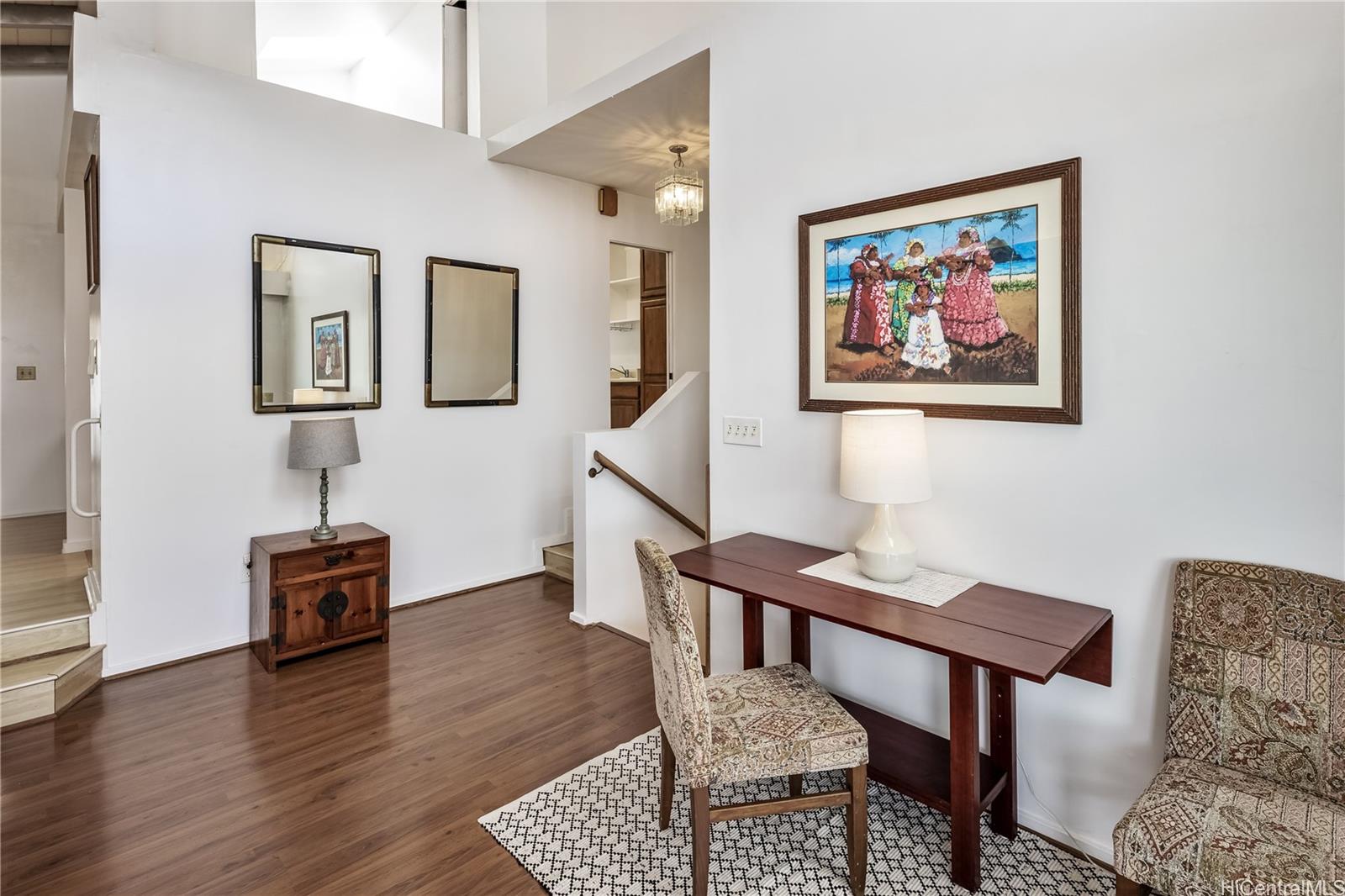 1262  Pihana Street Kalama Valley, Hawaii Kai home - photo 7 of 21