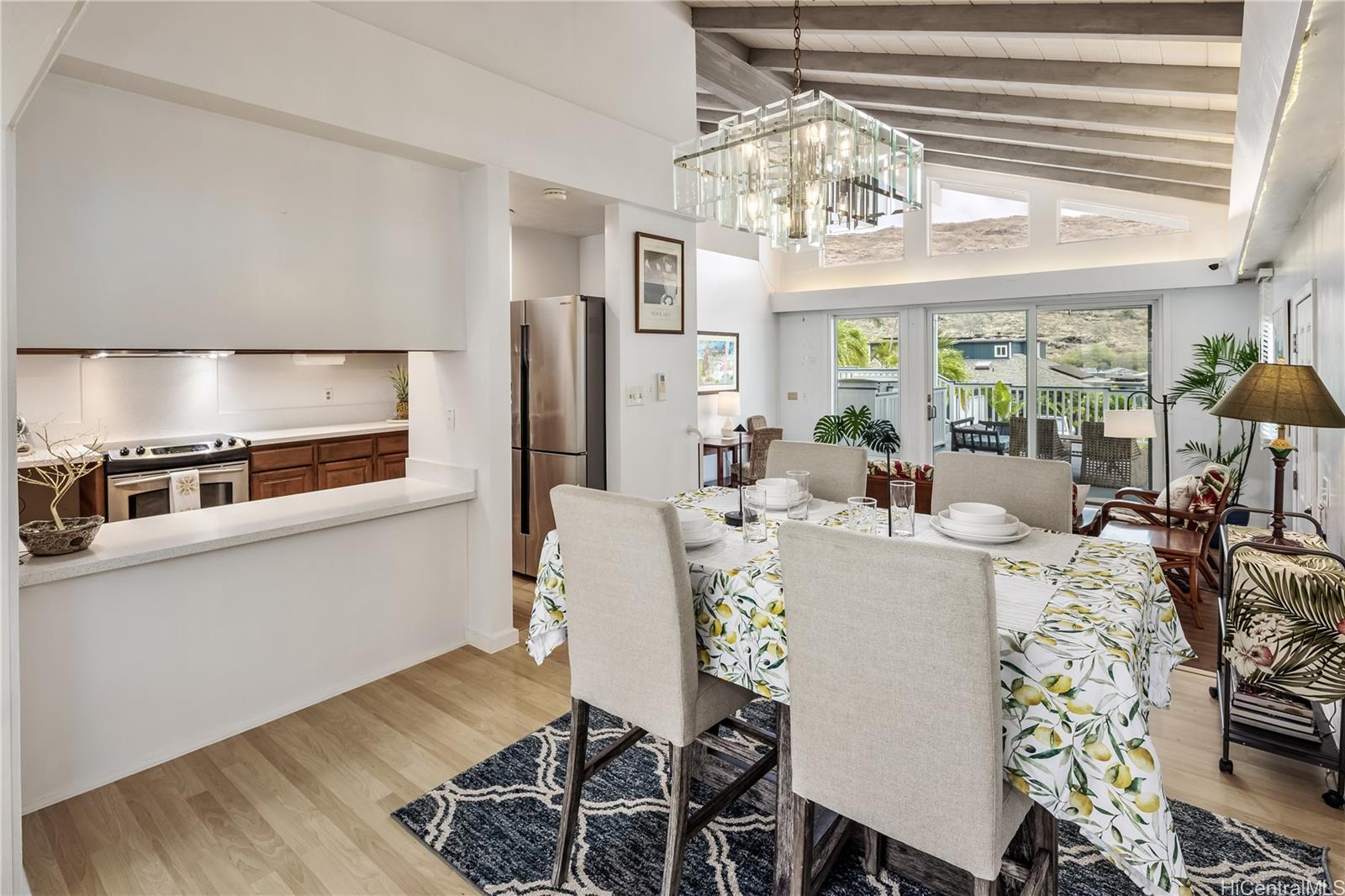 1262  Pihana Street Kalama Valley, Hawaii Kai home - photo 10 of 21