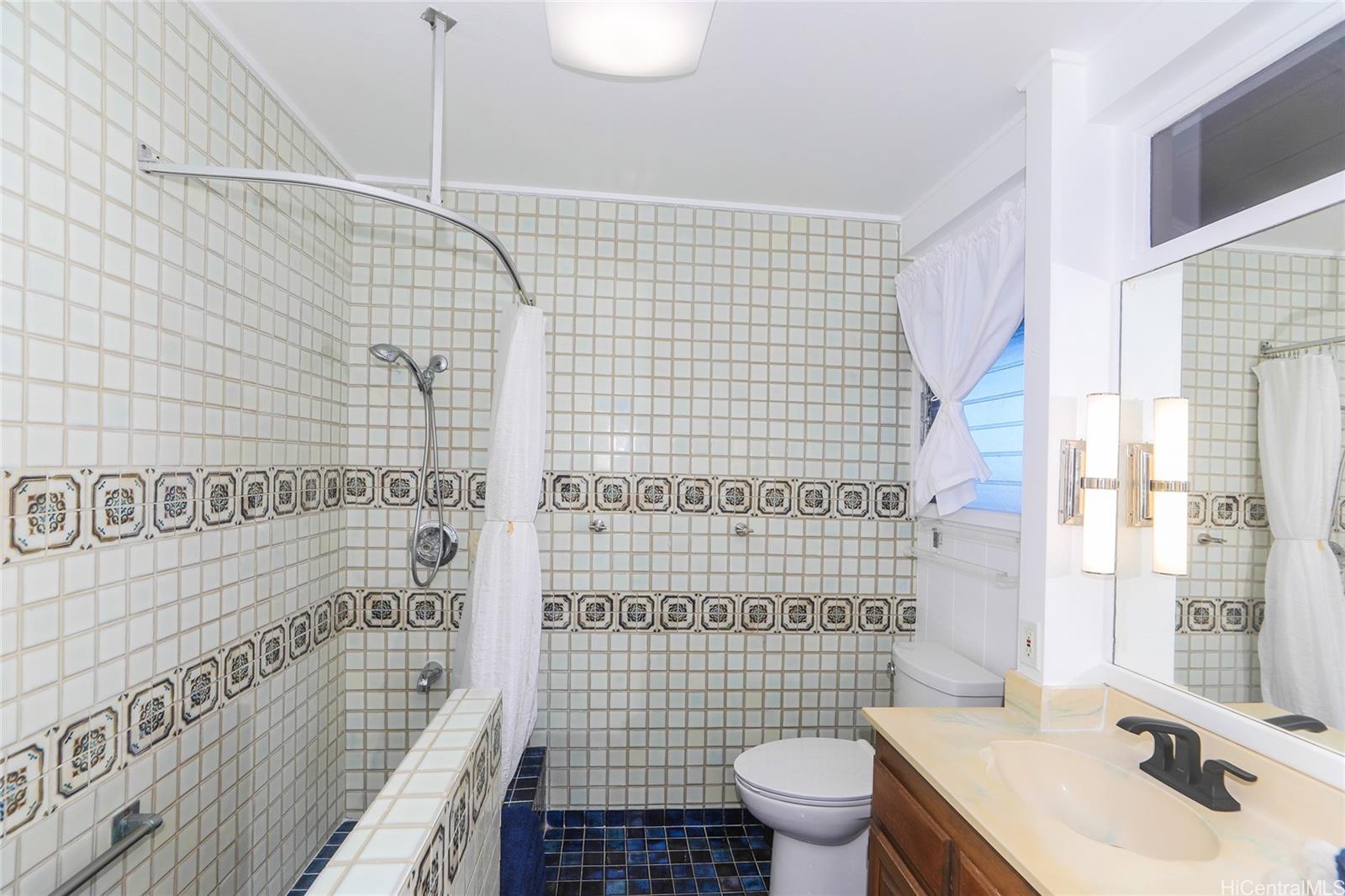1263  Alewa Drive Alewa Heights, Honolulu home - photo 16 of 24